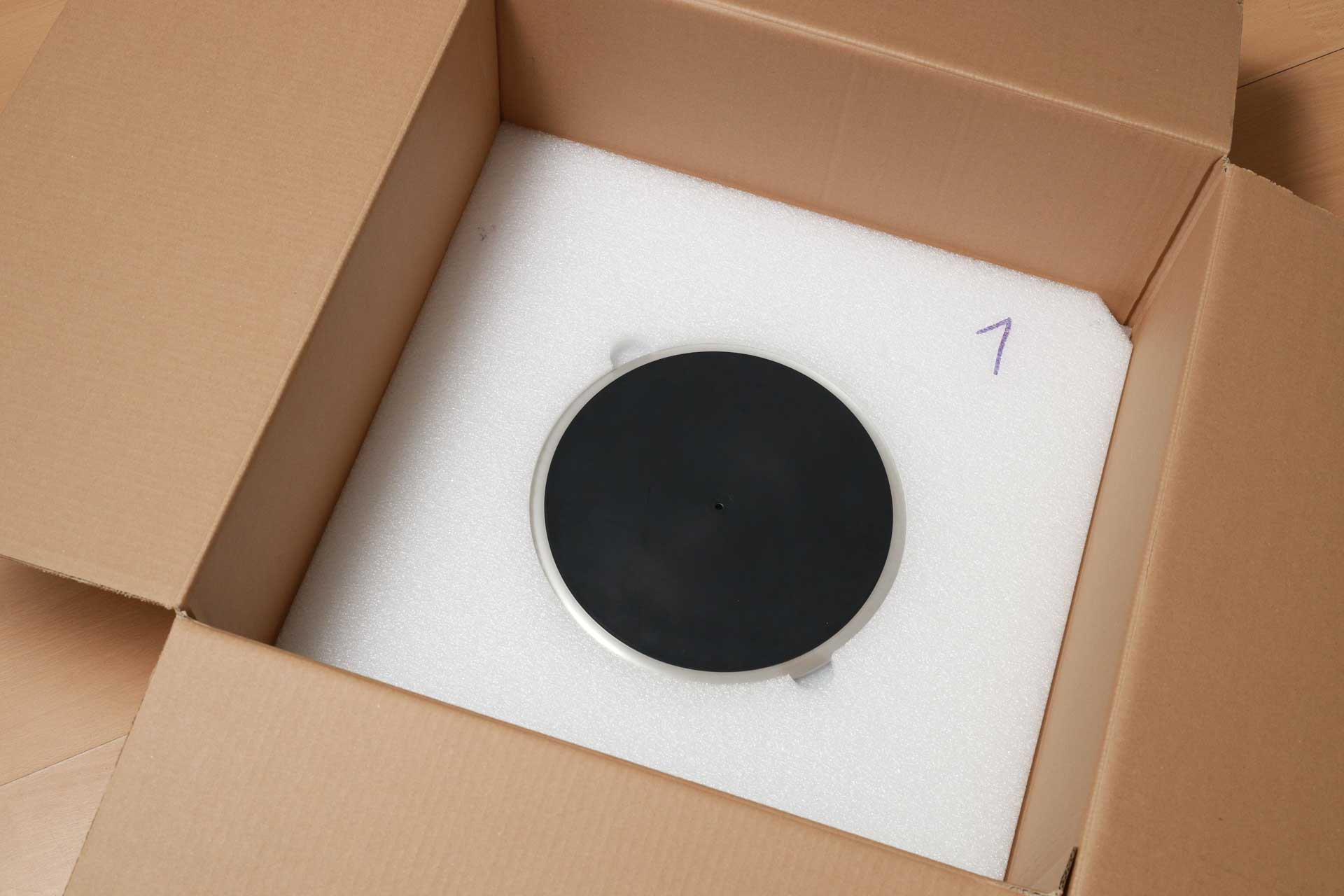 Leihkarton_Plattenspieler_Revox_B_790_Klein-3